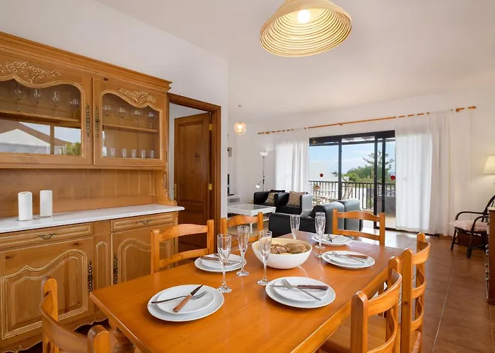 Vista Lobos Entre Volcanes Y Oceano פלאיה בלנקה